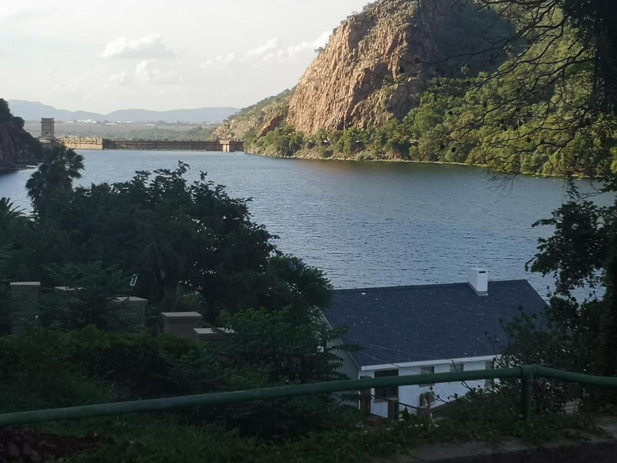 Metsing At Harties Hotel Hartbeespoort Exterior photo