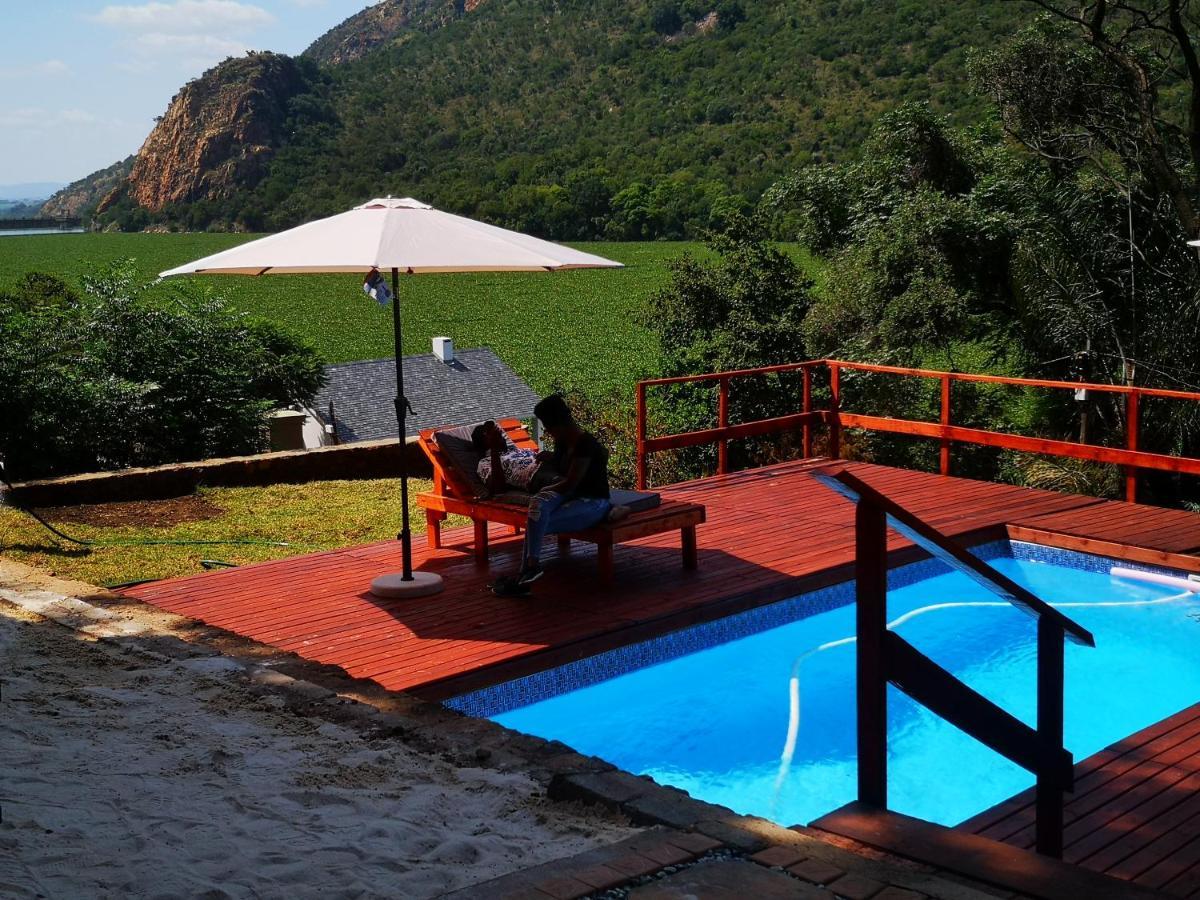 Metsing At Harties Hotel Hartbeespoort Exterior photo